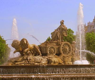 Madrid fountain depicts Cybele